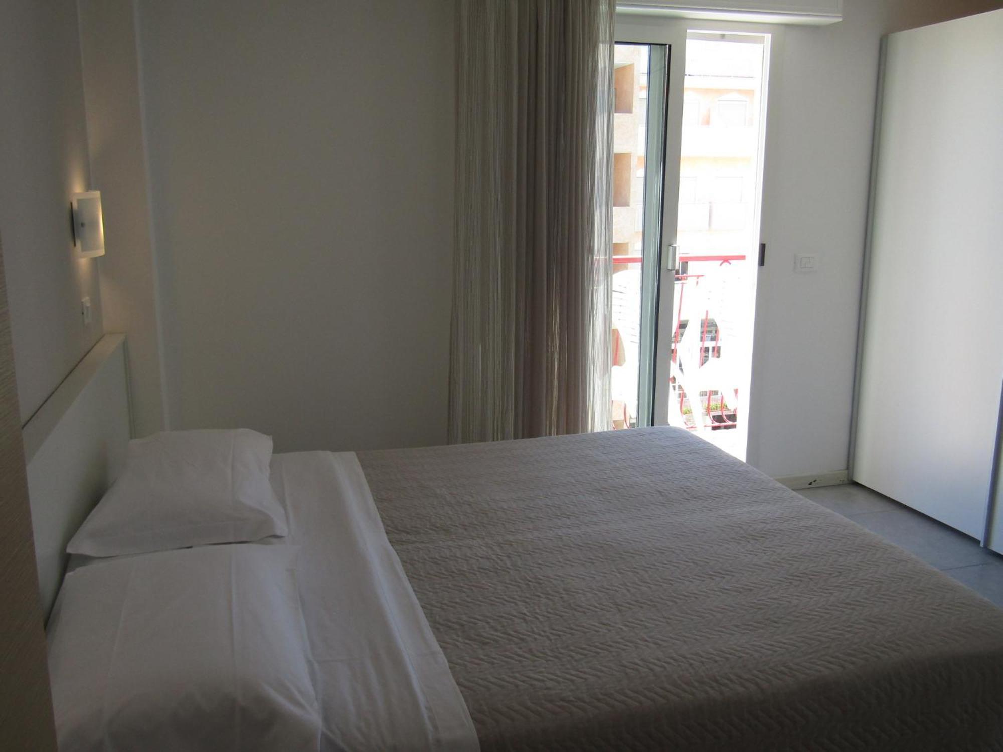 Hotel Atene Lido di Jesolo Exterior foto