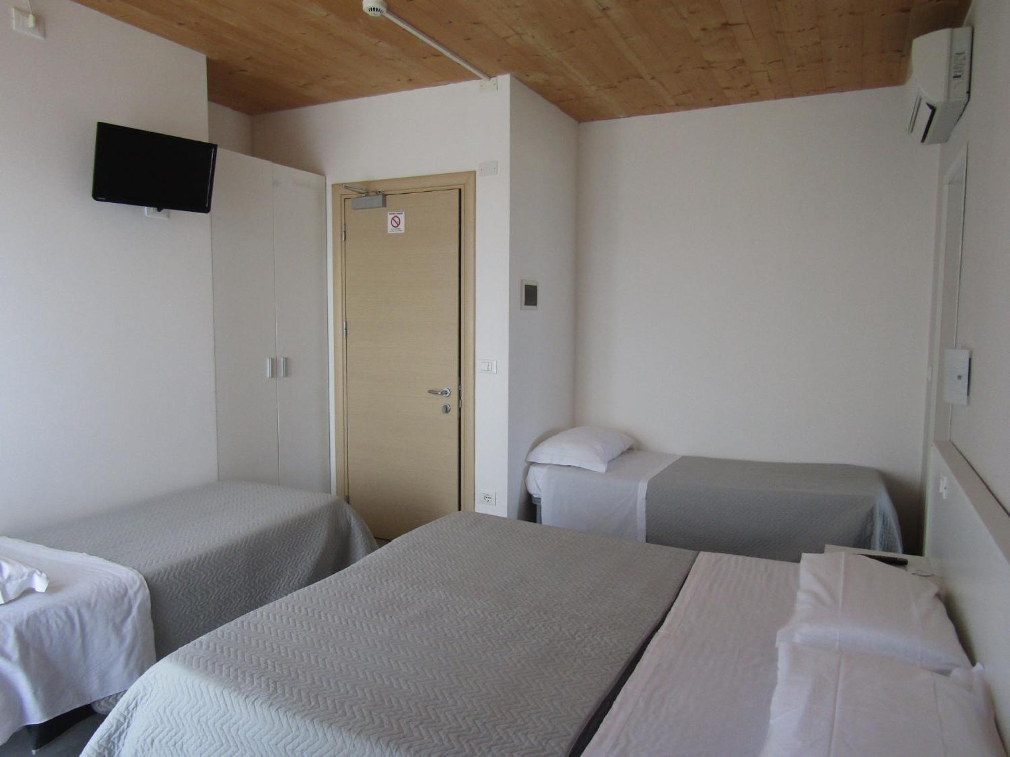 Hotel Atene Lido di Jesolo Exterior foto
